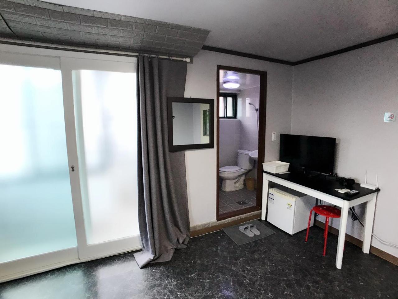 Guest house 1012 House Namsan 2*