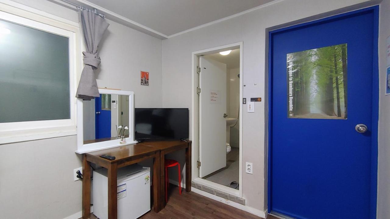 Rumah tetamu 1012 House Namsan - Foreigner Only Seoul