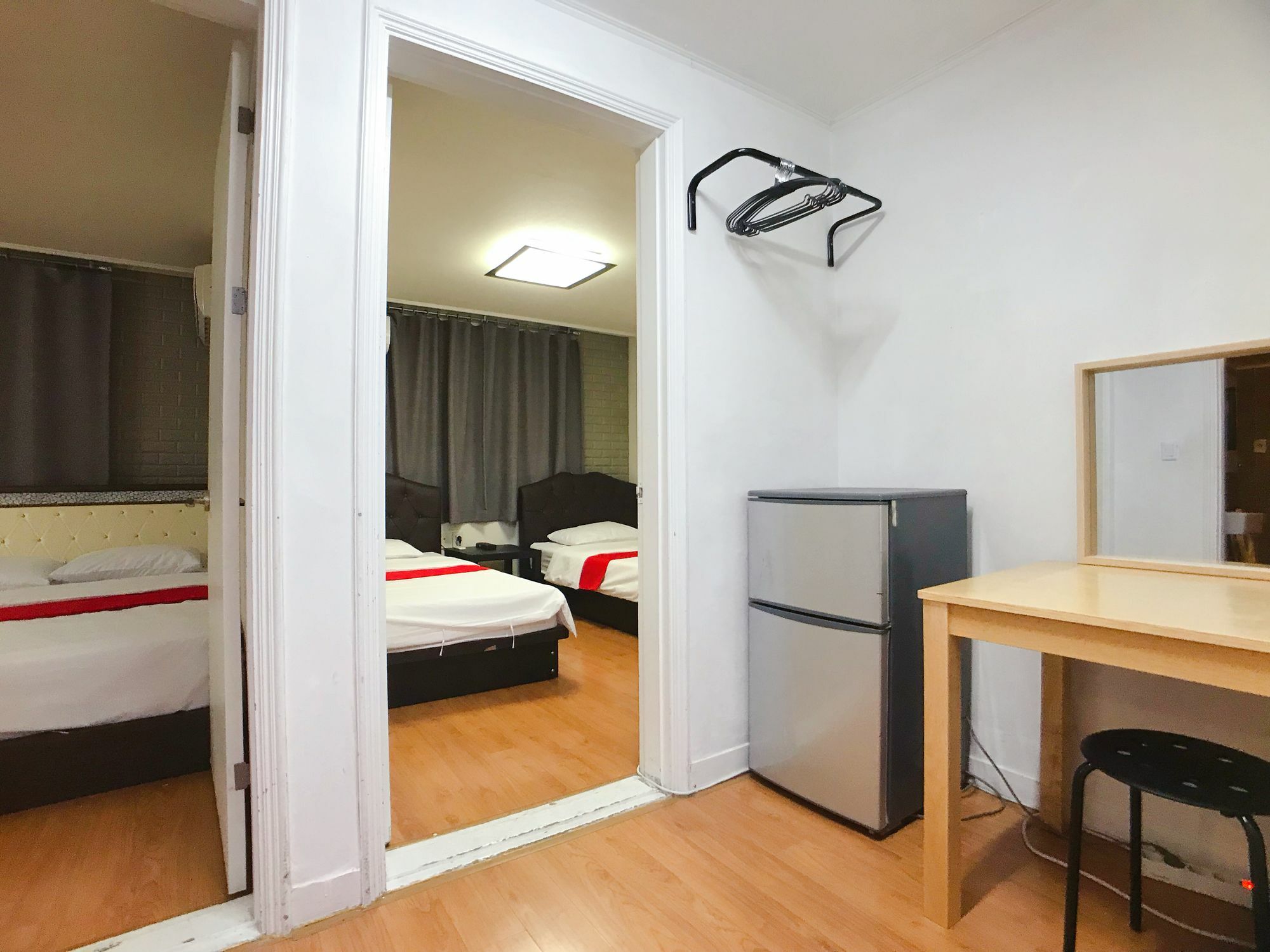 Rumah tetamu 1012 House Namsan - Foreigner Only Seoul